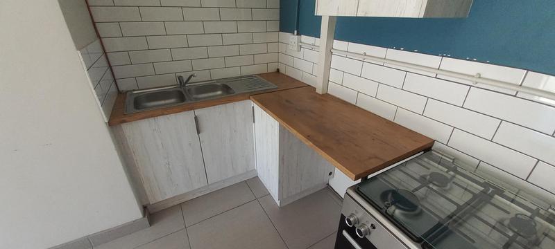 To Let 1 Bedroom Property for Rent in Strand North Western Cape